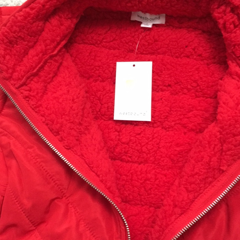 Vest - Picture 2 of 3